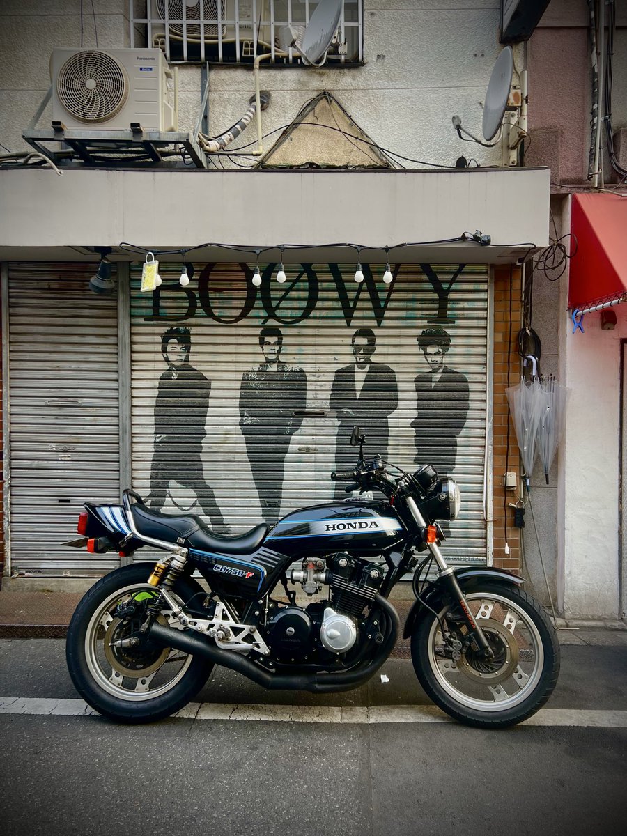 #ちょっと良いなって思う愛車の写真を貼ってけ

BOØWYが好きなもんでして。