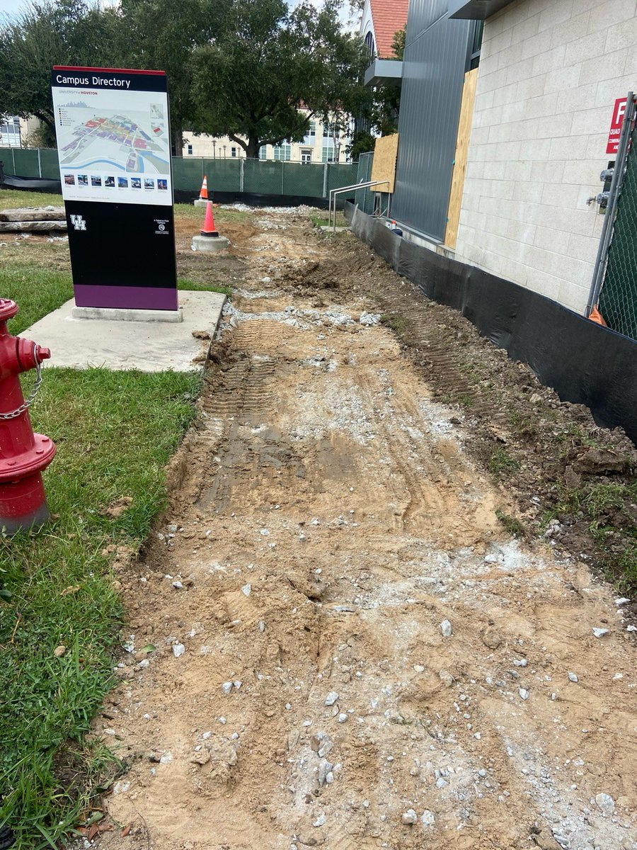 QRecycling_'s tweet photo. 👷‍♂️ Back on campus. Back in action.
QRCS is back at the UH Outdoor Fitness Center — full steam ahead 💥
#QRCS #UHFitness #CougarNation #CampusConstruction https://t.co/kwPFj6a6k5