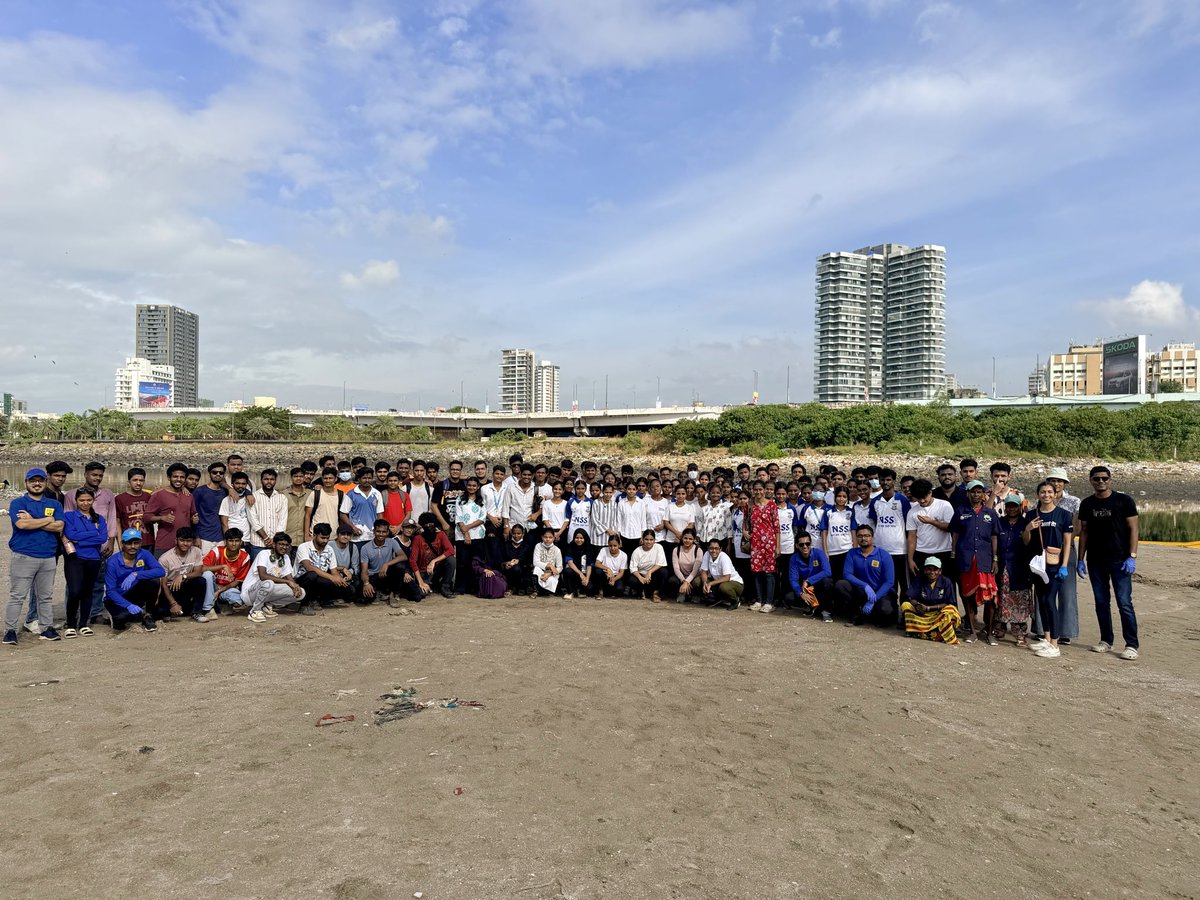 WEEK 406: #MithiRiverCleanUp 

Small actions can create big ripples. Each one of us has the power to make a difference in building a sustainable future!

<a href="/malharkaalambe/">Malhar Kaalambe</a> <a href="/mybharatgov/">Mera Yuva Bharat - MY Bharat</a> <a href="/_NSSIndia/">NSS India</a> <a href="/SwachhBharatGov/">Swachh Bharat Urban</a> <a href="/mpcb_official/">Maharashtra Pollution Control Board</a>