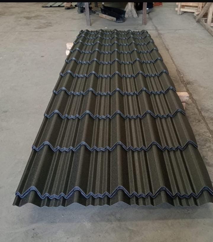 Versatile sheets will cost an average of Ksh 630 per meter.
Overall, the house is estimated to cost around Ksh 600,000, including accessories (ballpark figure).
0722 555 542