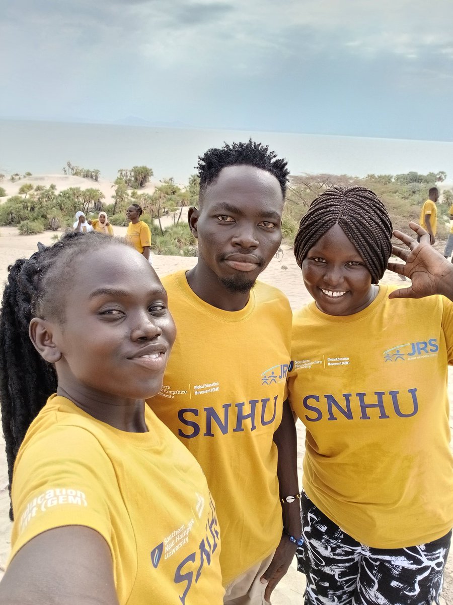 Nasrontitus's tweet photo. Had an amazing team-building day at Eliye Springs, Lake Turkana with SNHU students! 🌊🤝 Great fun, teamwork, and unforgettable memories! #TeamBuilding #LakeTurkana #SNHU https://t.co/mr5NrqRBL4