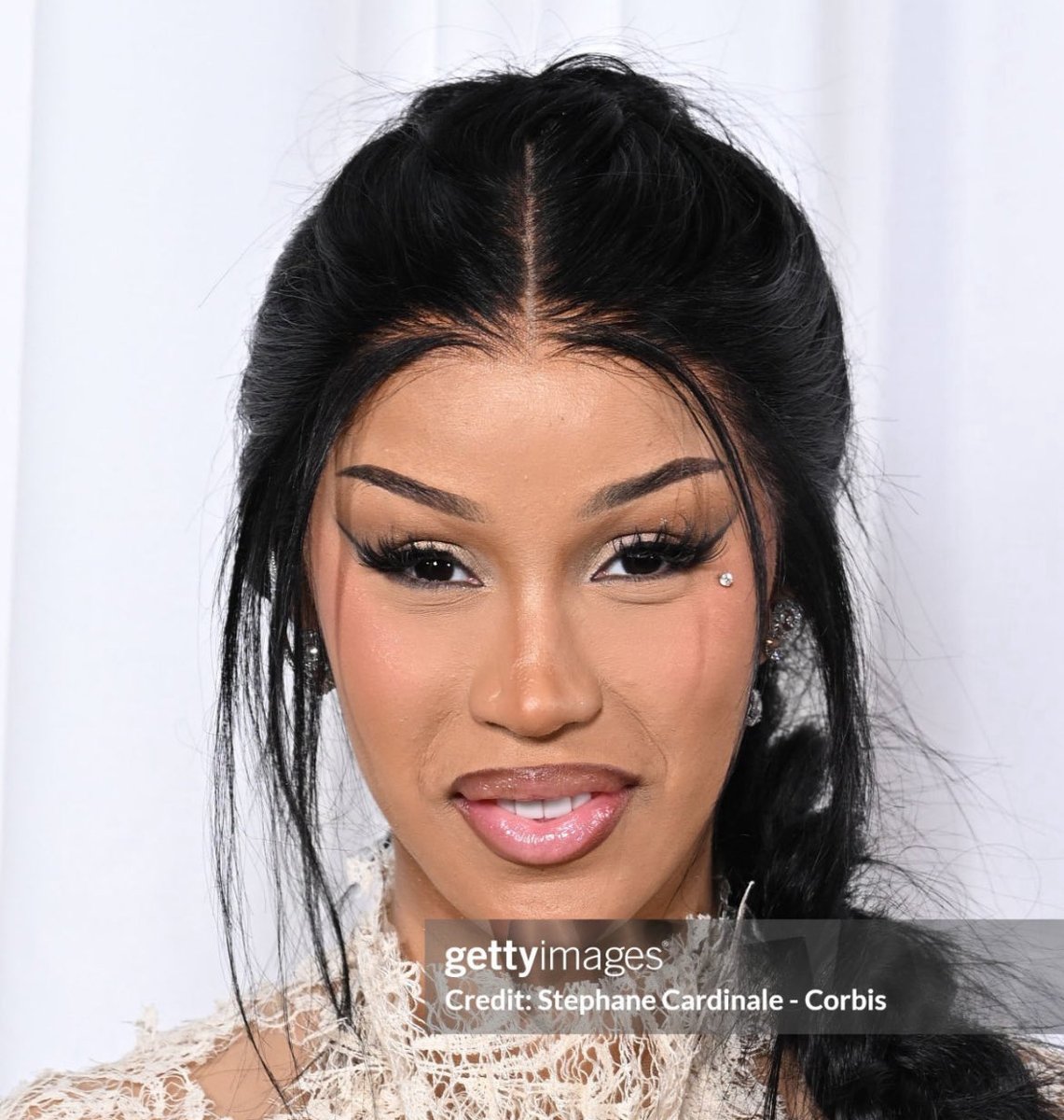purplemedia_x's tweet photo. despite getting thousands of surgeries on her face @iamcardib remains the least attractive female rapper of all time, according to @GettyImages https://t.co/WmRdIEhJ0h