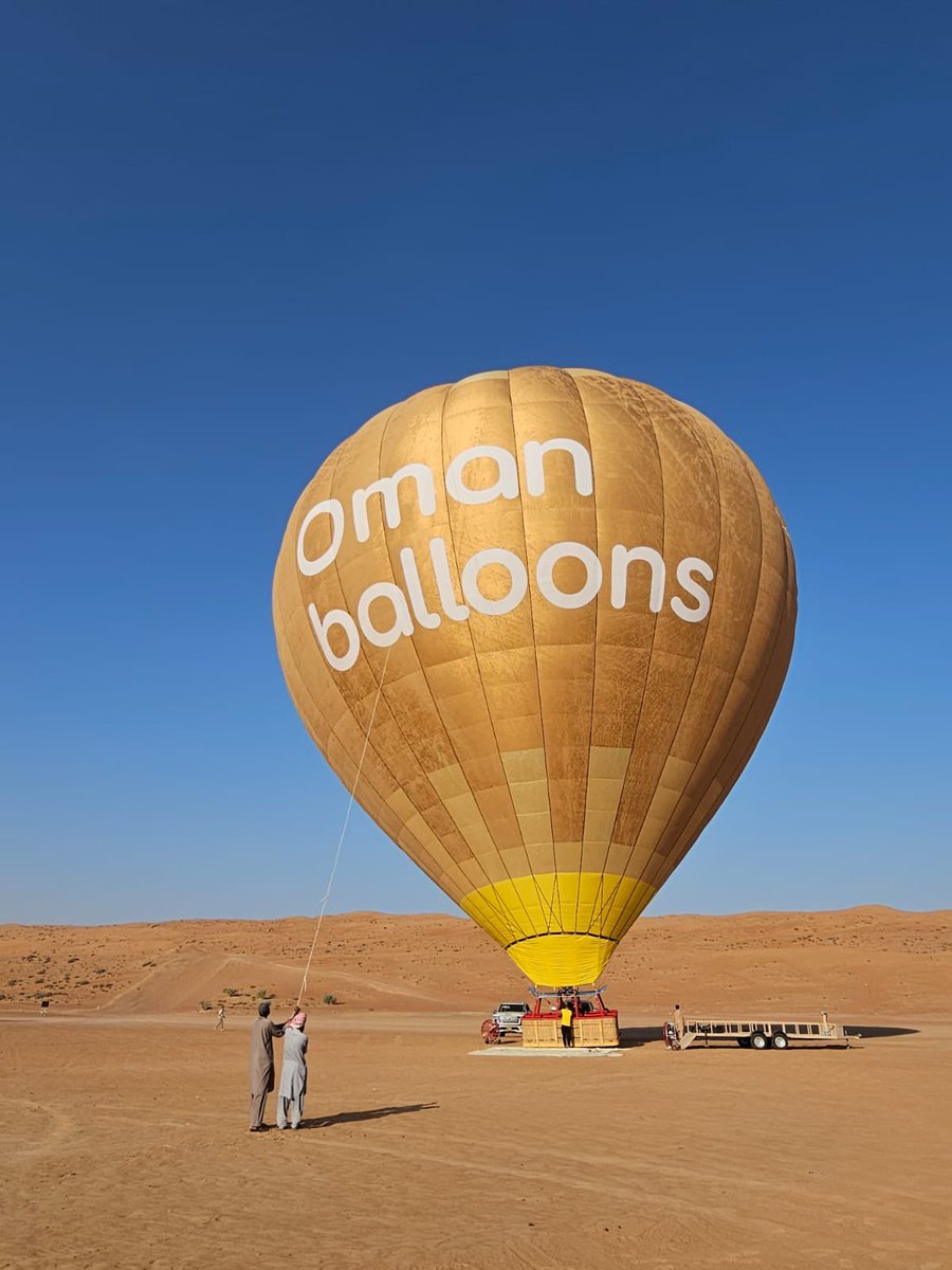 تم اليوم بحمد الله الفحص الفني لمشروع شركة مناطيد عُمان 
إضافة سياحية مميزة تُثري تجربة الزوار وتُعزز من مكانة ولاية بدية كوجهة سياحية فريدة في محافظة شمال الشرقية 
الموقع: مخيم المهاء العربي– شقة الصفاه – قرية الواصل
#بدية #شمال_الشرقية #السياحة_العمانية