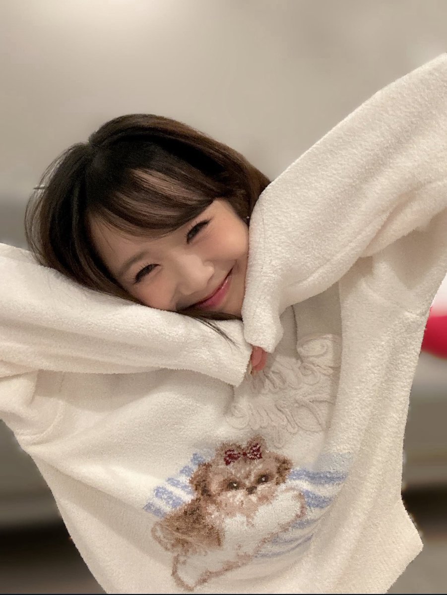 Kchan_2nd's tweet photo. ｵｵｰﾝ（ ｉ _ ｉ ）
好きビジュ供給𝑇ℎ𝑎𝑛𝑘 𝑦𝑜𝑢𝑇ℎ𝑎𝑛𝑘 𝑦𝑜𝑢
恵子つんのkawaiiオーラで画面割れそうﾊﾟﾘﾝﾊﾟﾘﾝﾊﾟﾘﾝ(画面の割れる音)
ほんとうに𝐈𝐃𝐎𝐋すぎるョ
𝑙𝑜𝑣𝑒 𝑦𝑜𝑢 𝑭𝑶𝑹𝑬𝑽𝑬𝑹…
#清水恵子 https://t.co/QMKYXn4mCs