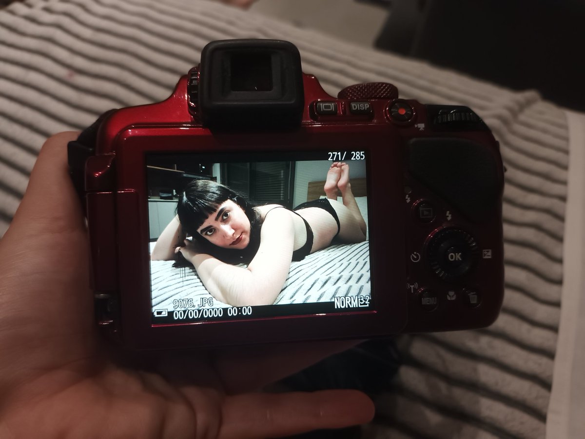 There s more where that came from...

♡ findom ♡ paypig ♡ femdom