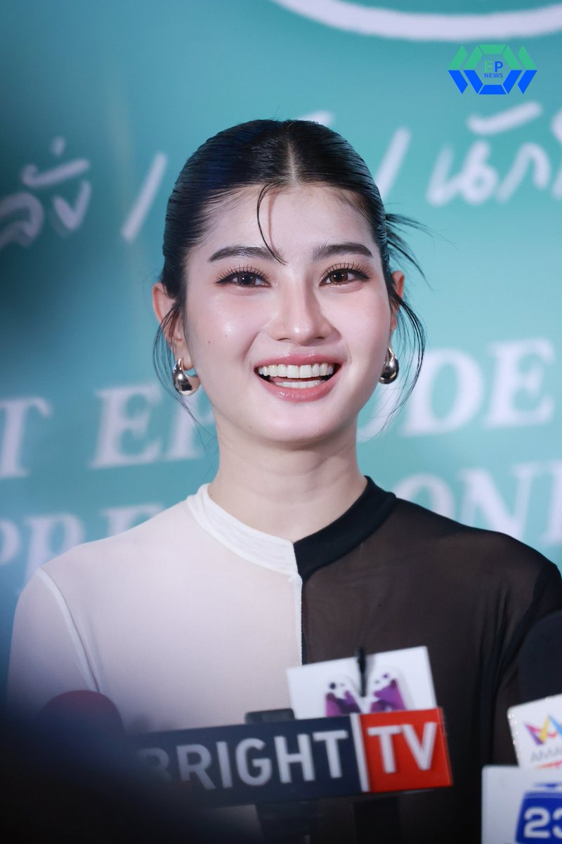 epnewsonline's tweet image. “เมเบิ้ล สิริวลี” ช่วงสัมภาษณ์สื่อมวลชน ในงาน “CLAIREBELL คลั่ง/รัก/นักโทษ” THE FIRST EPISODE PREMIERE AND PRESS CONFERENCE

#ClaireBell #ClaireBellคลั่งรักนักโทษ 
#Minemediaproduction
#mable_siriwalee #เมเบิ้ลสิริวลี