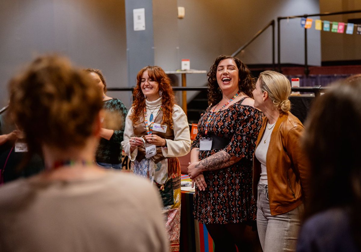 NewYork_CM's tweet image. We love our volunteers! The care and attention they put into our events creates a welcoming space to create genuine connections with other interesting creative people. #CMNYC #CMsoft