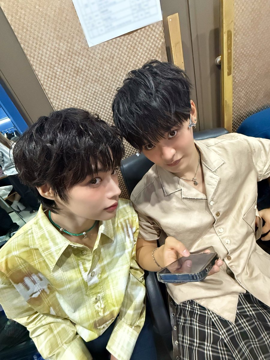 TPST_twt's tweet photo. [#태래] 뭐 왜! 귀여운거 처음 봐?😏 https://t.co/ZBODFJNKSQ