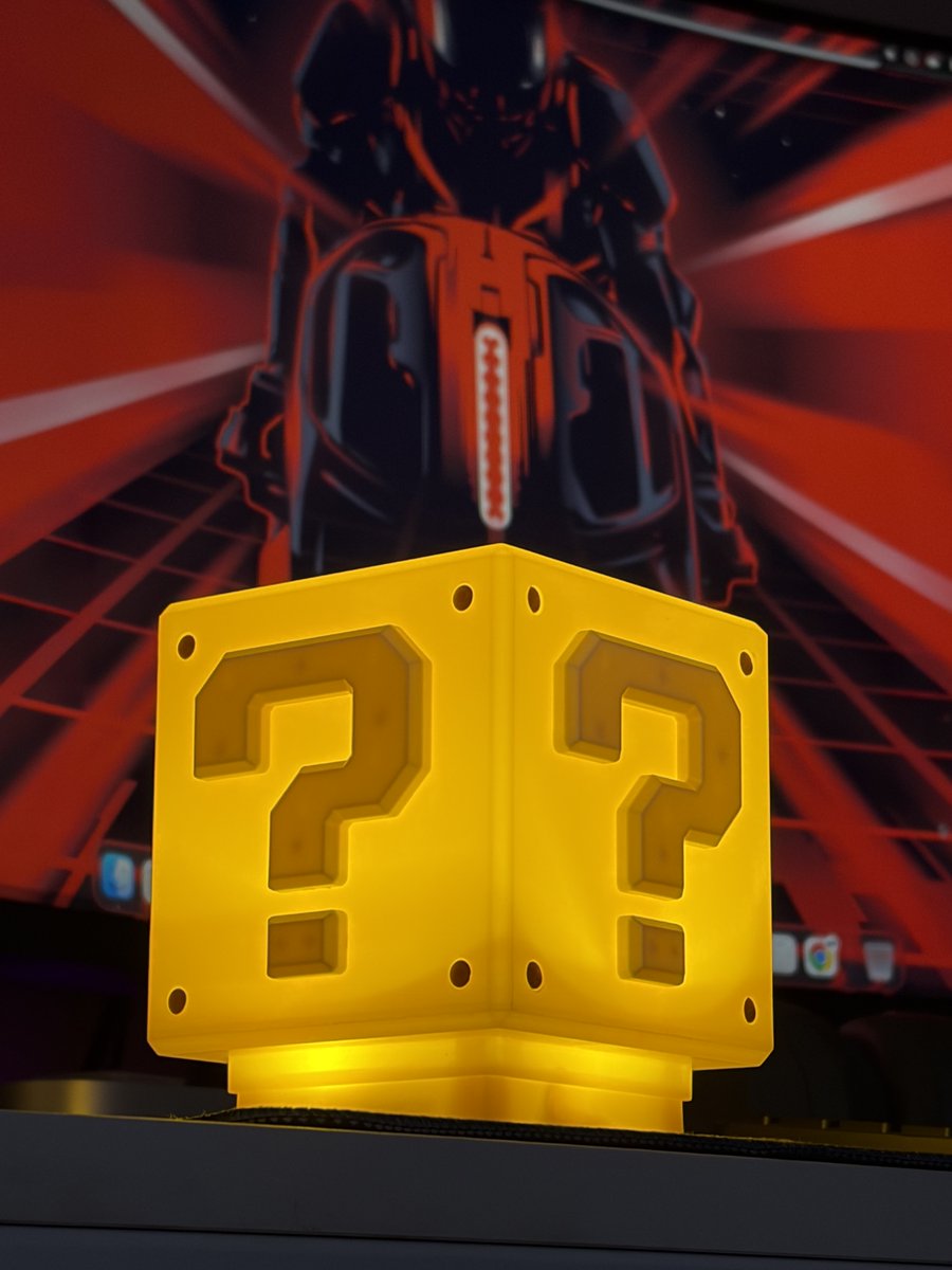 stufflistings's tweet image. Blind camera test.

iPhone 17 vs OnePlus 15.

Which one do you think is which?