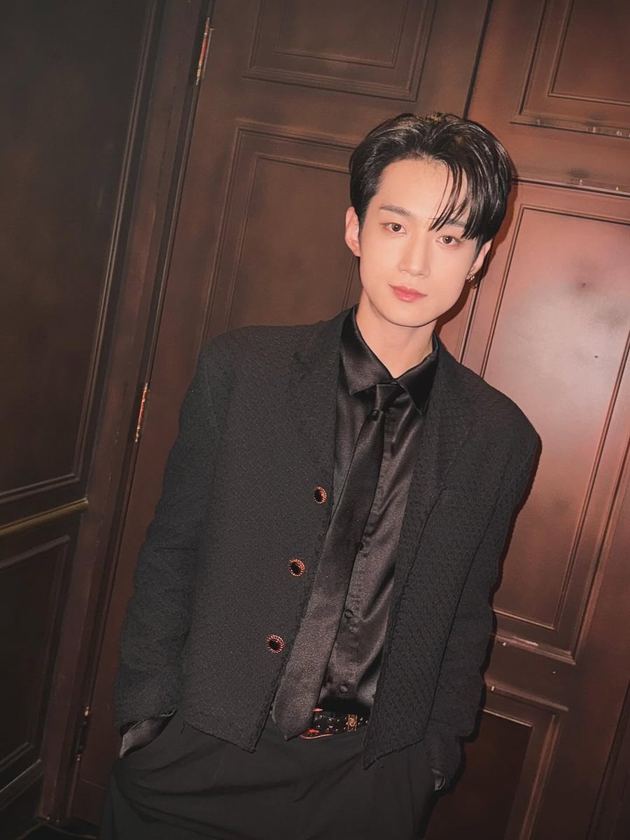 메이제이⁶¹⁷ tweet media