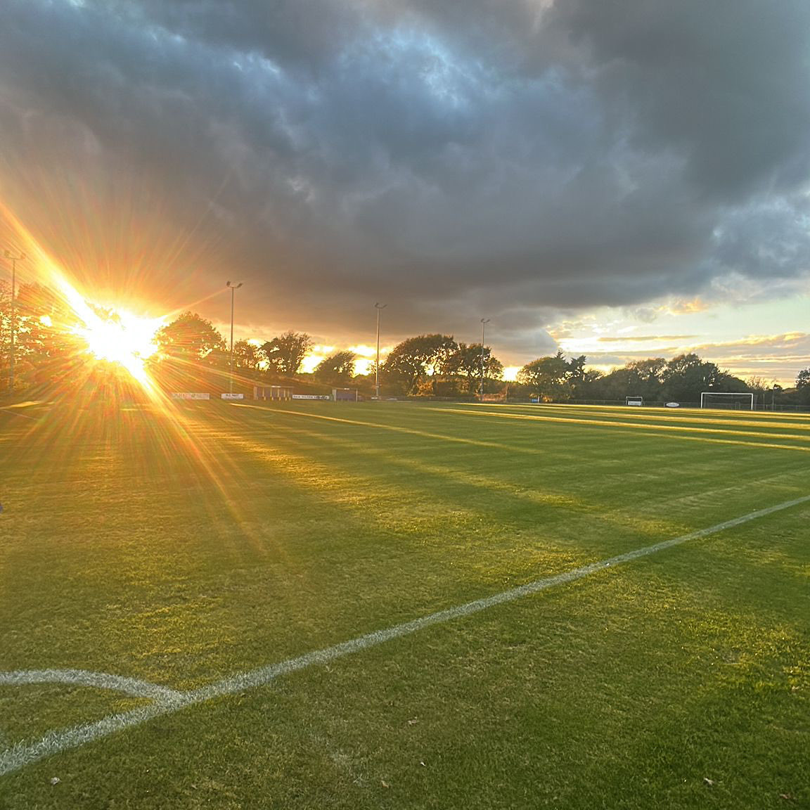 New Milton Town FC (@newmiltontown) on Twitter photo Under the lights at Fawcetts Field 🌙
The U23s are back at home on Wednesday night as they take on <a href="/clanfieldfc/">Clanfield FC</a> in the Hampshire Combination & Development League.
🏠 MA Hart Stadium 
⏰ 19:45 Kick-Off
🎟️ Adults £3 | U16s FREE 
Let’s make it a big night at home 💛 Under the lights at Fawcetts Field 🌙
The U23s are back at home on Wednesday night as they take on <a href="/clanfieldfc/">Clanfield FC</a> in the Hampshire Combination & Development League.
🏠 MA Hart Stadium 
⏰ 19:45 Kick-Off
🎟️ Adults £3 | U16s FREE 
Let’s make it a big night at home 💛
