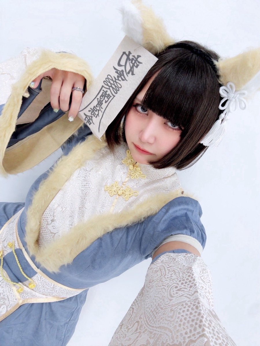 布絵　日本髪女性　【テープ痕、破れあり、折れあり】 布絵 日本髪女性 【テープ痕、破れあり、折れあり】