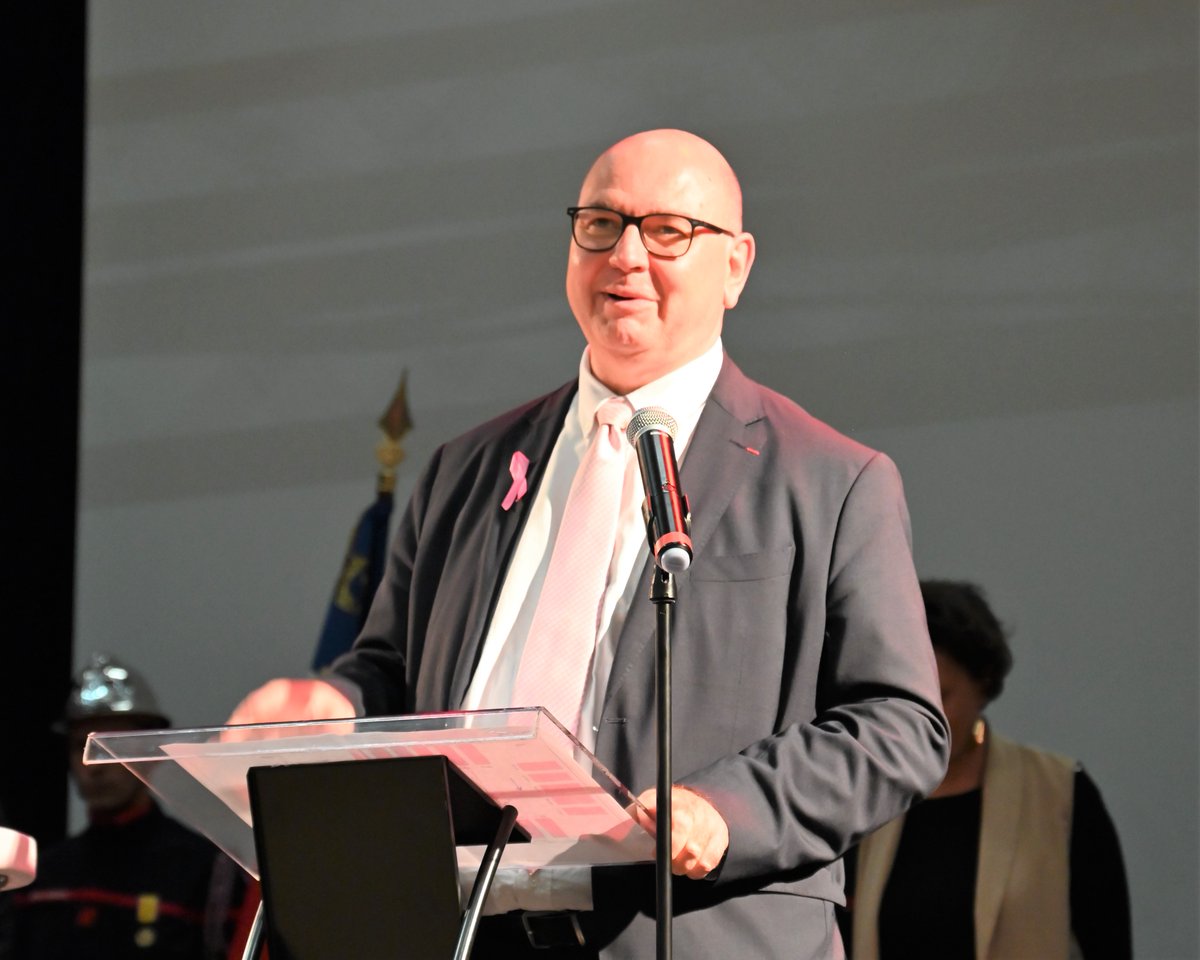 Prefet87's tweet image. #SDIS | ⚽ Jeudi soir, François Pesneau, préfet de la #HauteVienne, a assisté à la cérémonie d’ouverture du 34ème Championnat de France de football des sapeurs-pompiers à #Panazol.

🏆 16 équipes venues de toute la France se sont affrontées tout le week-end afin de remporter le…