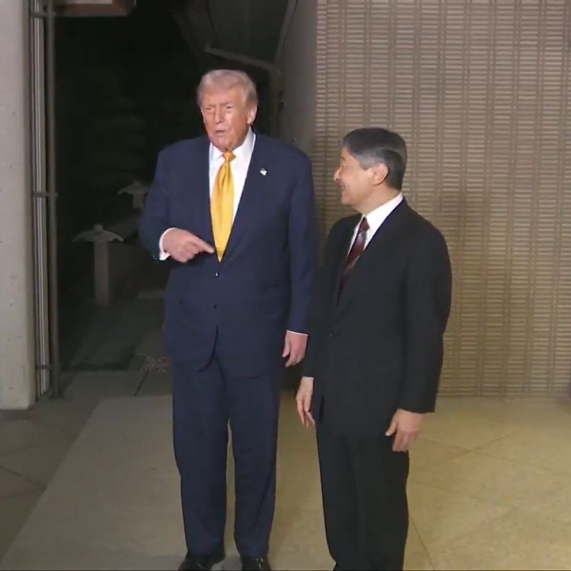 nixon1972viet's tweet image. お前マジ誰に向かって指差してるかわかってんの？