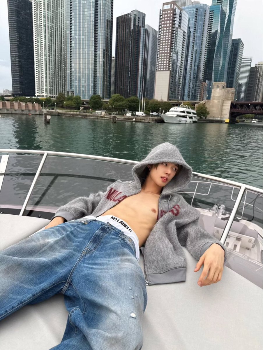 epporyou's tweet photo. I DONT EVEN FUCKING CARE https://t.co/IGFOuSvQN8