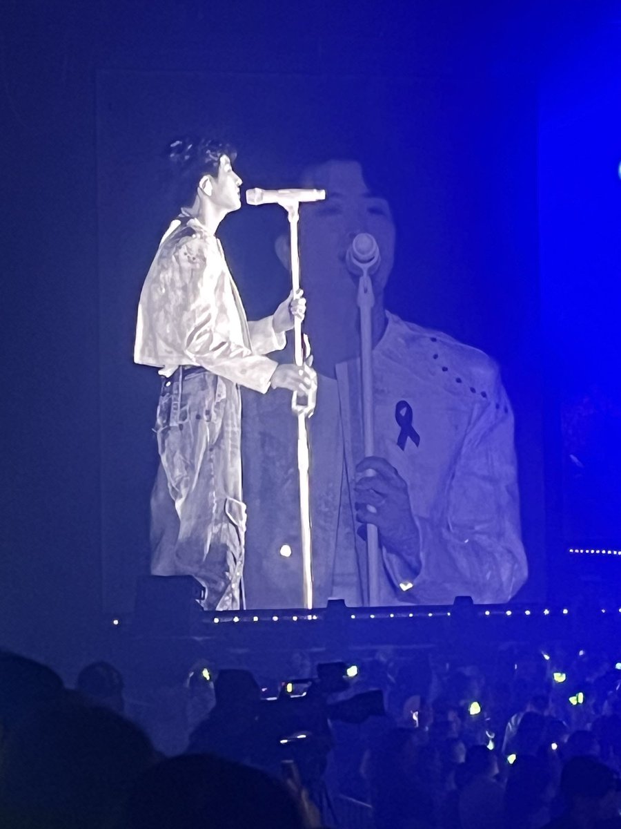 taew_rawadee's tweet image. รีวิวการไปหายองแจครั้งแรก
เป็นแก้ว เป็นแสง เป็นความสุขมาก
ยองแจเปล่งประกายมาก เสียงดีมาก เต้นเก่งมาก ดนตรีดีมาก ๆ จากหลงรักเขาผ่านหน้าจอมาสามปี จนได้เห็นด้วยตาเนื้อแล้ว มีความสุขที่สุด จะรอยองแจกลับมานะคะ จะรออยู่ตรงนี่เสมอ ขอบคุณนะ ที่ทำให้กล้าไปคอนคนเดียว 
#ยองแจ #youngjae