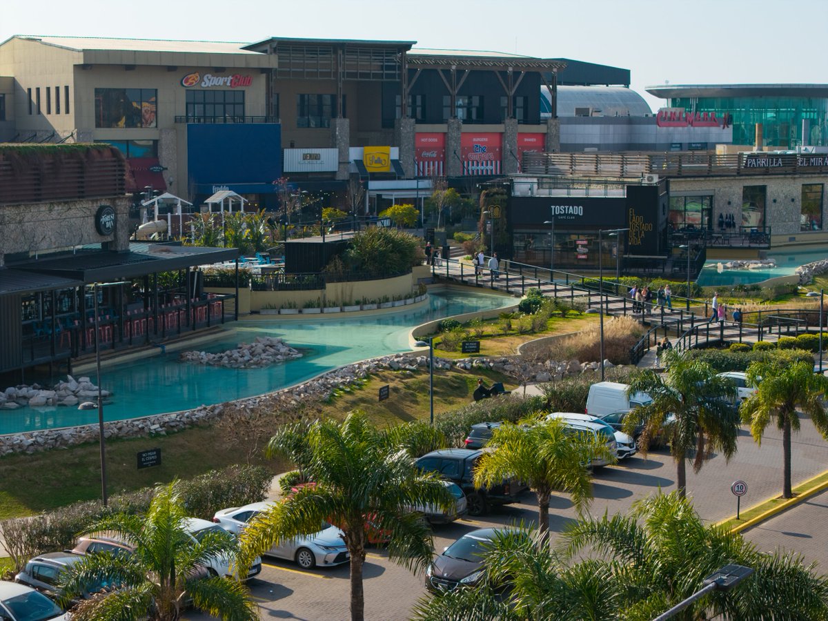 Lugares que invitan a quedarse un rato más 💘
Aire libre, amigos, sabores y momentos que se vuelven plan: #VivíTOM