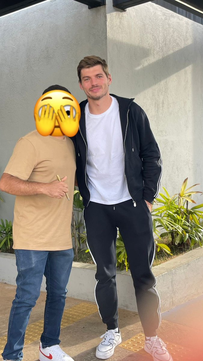 im going insane fuck he looks so good whatever meg said in her new song my man my man my man