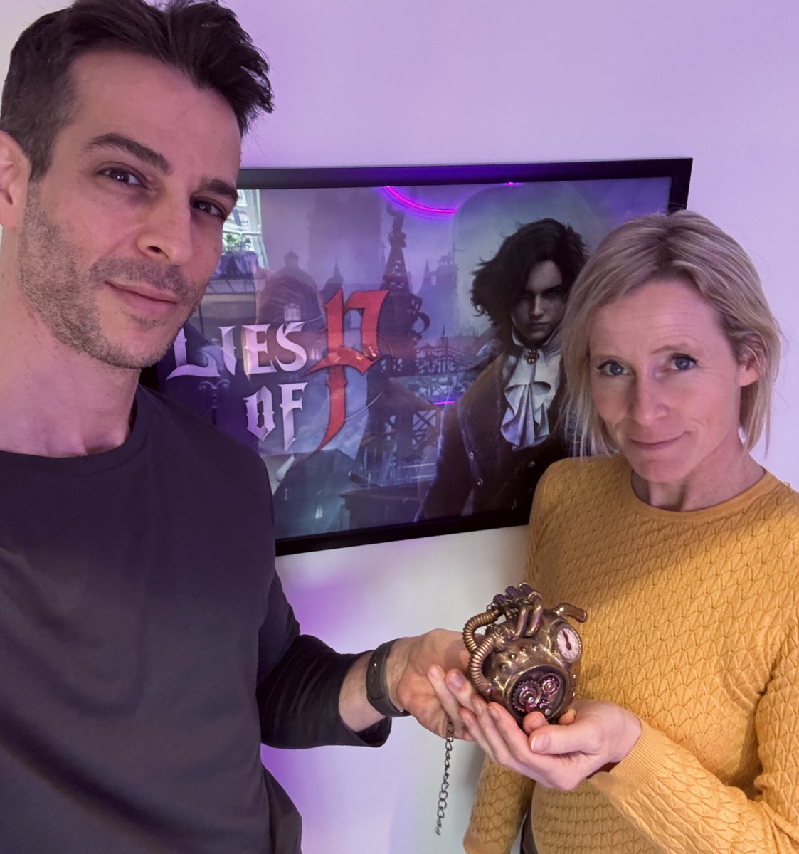 Rosaura and Venigni have got a handle on P’s heart 🫀🦋

#ClareCorbett