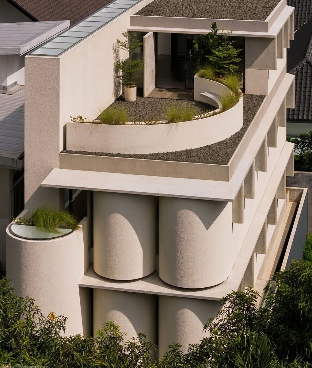 Crazy Architecture tweet media