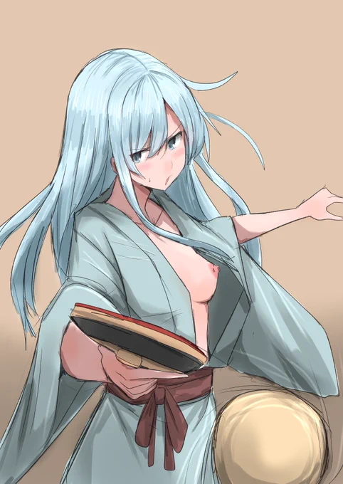 お題の温泉旅行に来て浴衣姿で卓球しながら乳チラしている響ちゃんです。