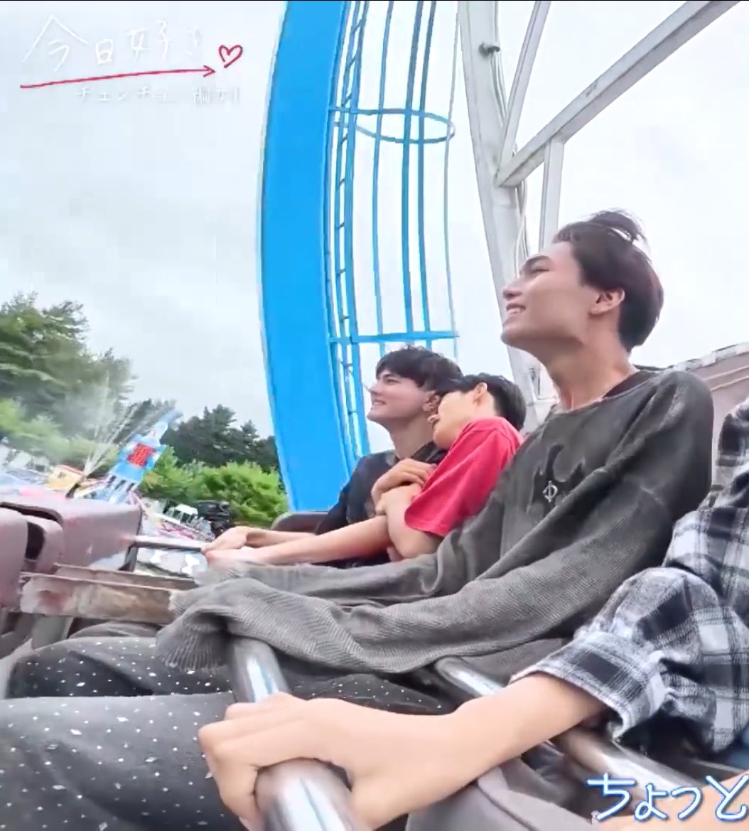 yuzuページ 限定展開】CIRCLE LOGO PRINT LONG SLEEVE TEE｜CONVERSE TOKYO