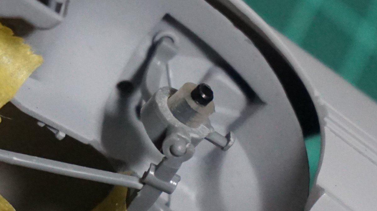 MODERATO1701's tweet image. タミヤ プレリュード その②
ホイールはフジミのハルトゲに変更、そのままでは付かないのでブレーキの内径等を削り対応
また、ボディから豪快にハミ出すので、ホイール側も削り、念入りに調整しました
車高はこのままでもイケちゃうかも
#PRELUDE