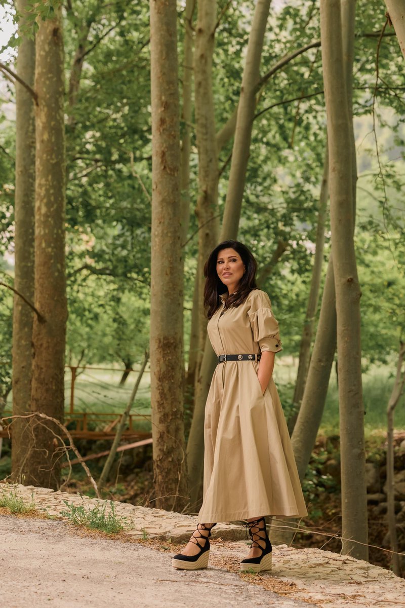 🔴 جومانا مراد تخطف الأنظار بإطلالة أنيقة من كريستيان ديور 📸