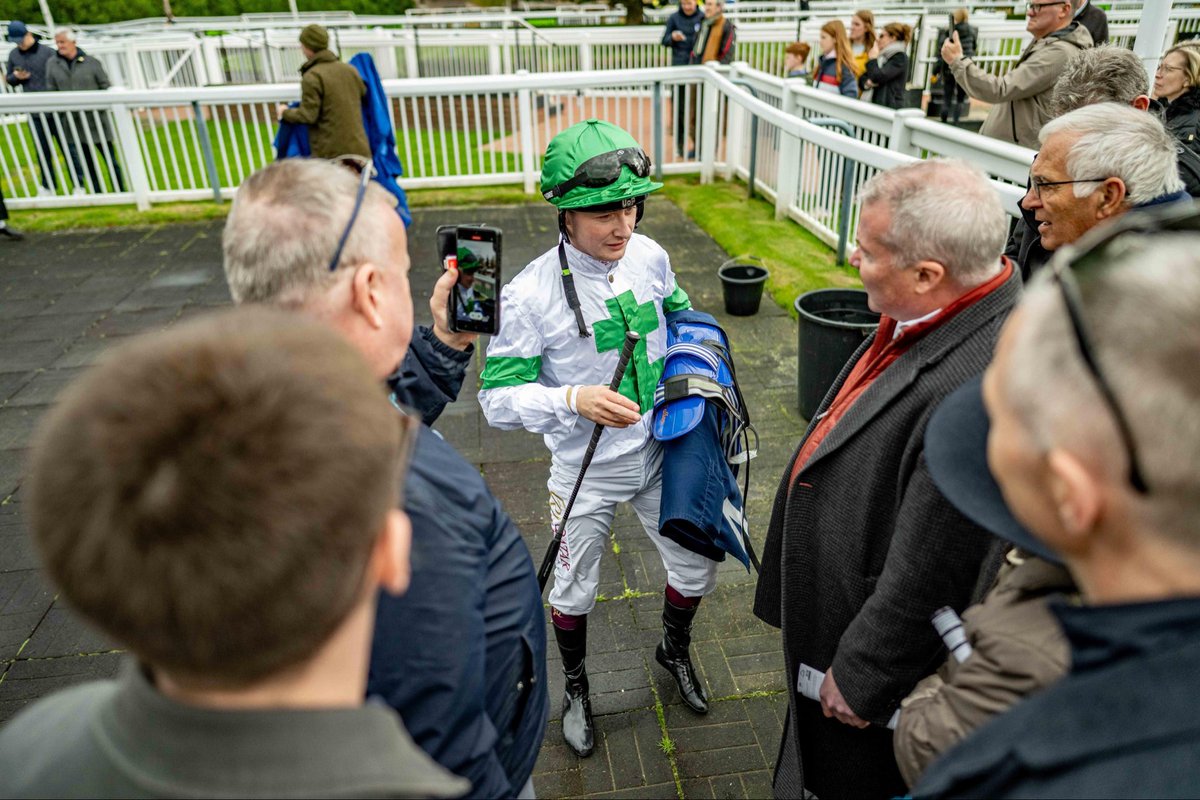 The Bet £10 Get £40 With <a href="/BetMGMUK/">BetMGM UK</a> EBF Novice Stakes (Class 5) (GBB Race)

🥇Bessie Wallis

🥈Whizzy Dizzy

🥉Butterfly Beach 

Winning Jockey: <a href="/CierenFallonJr/">𝐂𝐈𝐄𝐑𝐄𝐍 𝐅𝐀𝐋𝐋𝐎𝐍 𝐉𝐑</a> 
Winning Trainer: <a href="/DavidMenuisier/">David Menuisier 🇬🇧🇫🇷🇪🇺🌍</a> 
Winning Owner: Quantum Leap Racing XIII