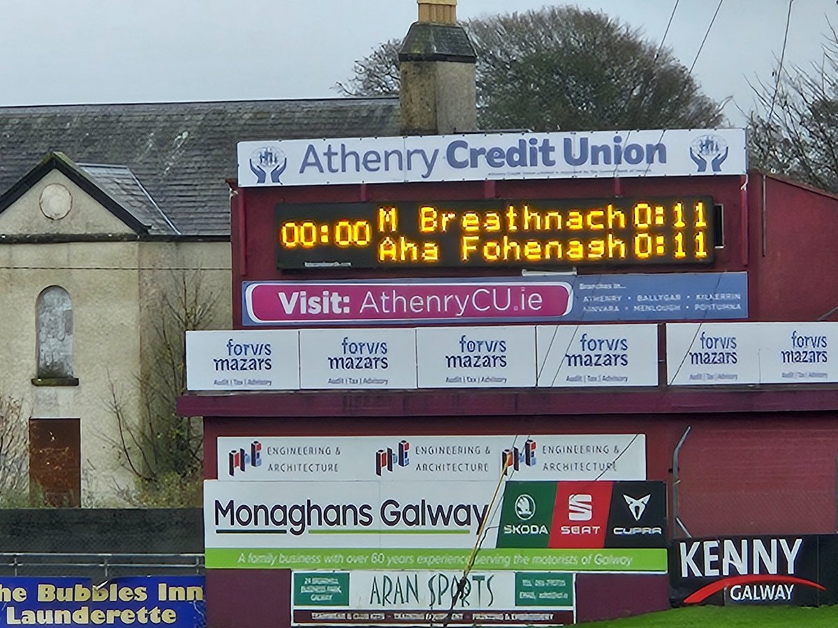 AntoineConghail's tweet photo. Tá muid criochnaithe cothrom.
@CLGMB 0-11
Ath Eascrach Feothanach 0-11
Am breise le nimirt. https://t.co/t9C95Gln0F