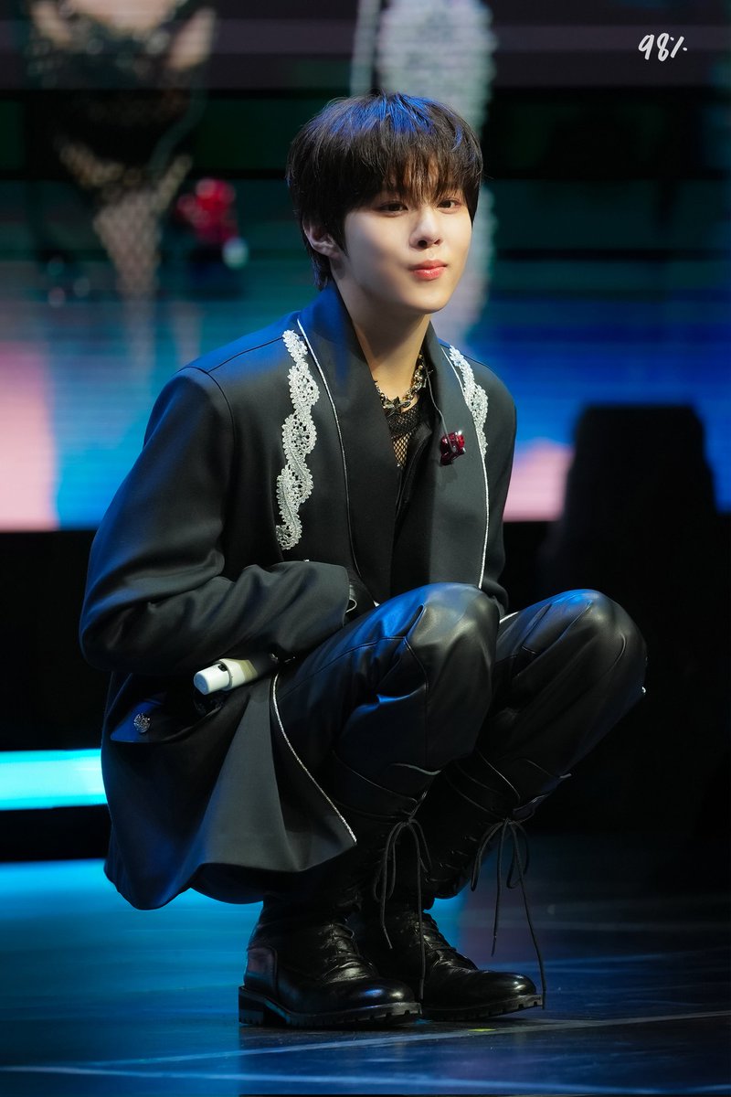 kimwooseok_1027's tweet photo. 241026 HQ

🌠

#HAPPYWOOSEOKDAY
#김우석 #우석 #KIMWOOSEOK #WOOSEOK
#하늘연달_스물일곱번째오후 https://t.co/RX68IXooXk