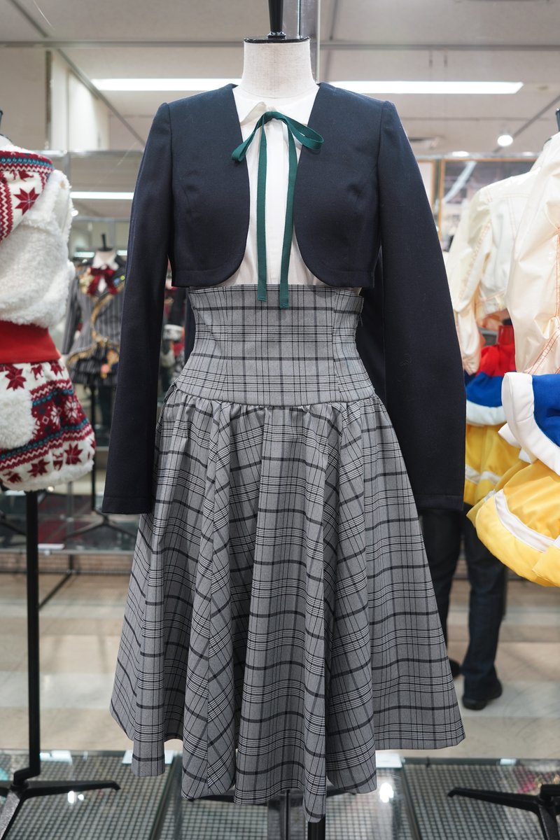 まゆゆ様 On this day 4 years ago, Mayuyu announced her graduation