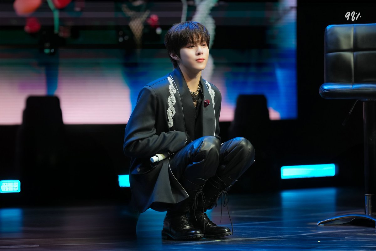 kimwooseok_1027's tweet photo. https://t.co/R5XQDDCcUS