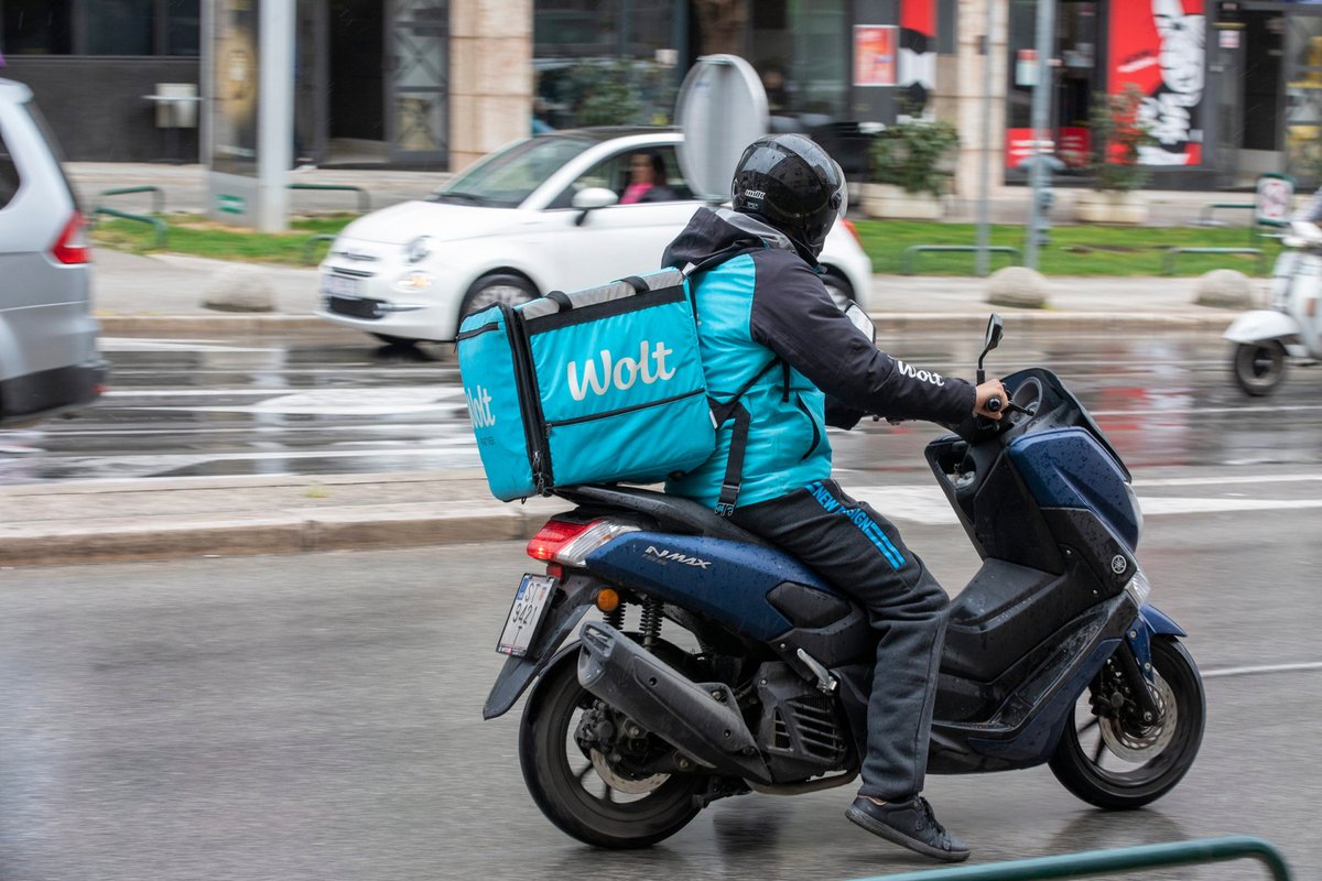 Zagrepčanin objavio snimku dostavljača hrane na ulazu u stan: 'Gledam i ne vjerujem svojim očima' - zagreb.info/?p=784011