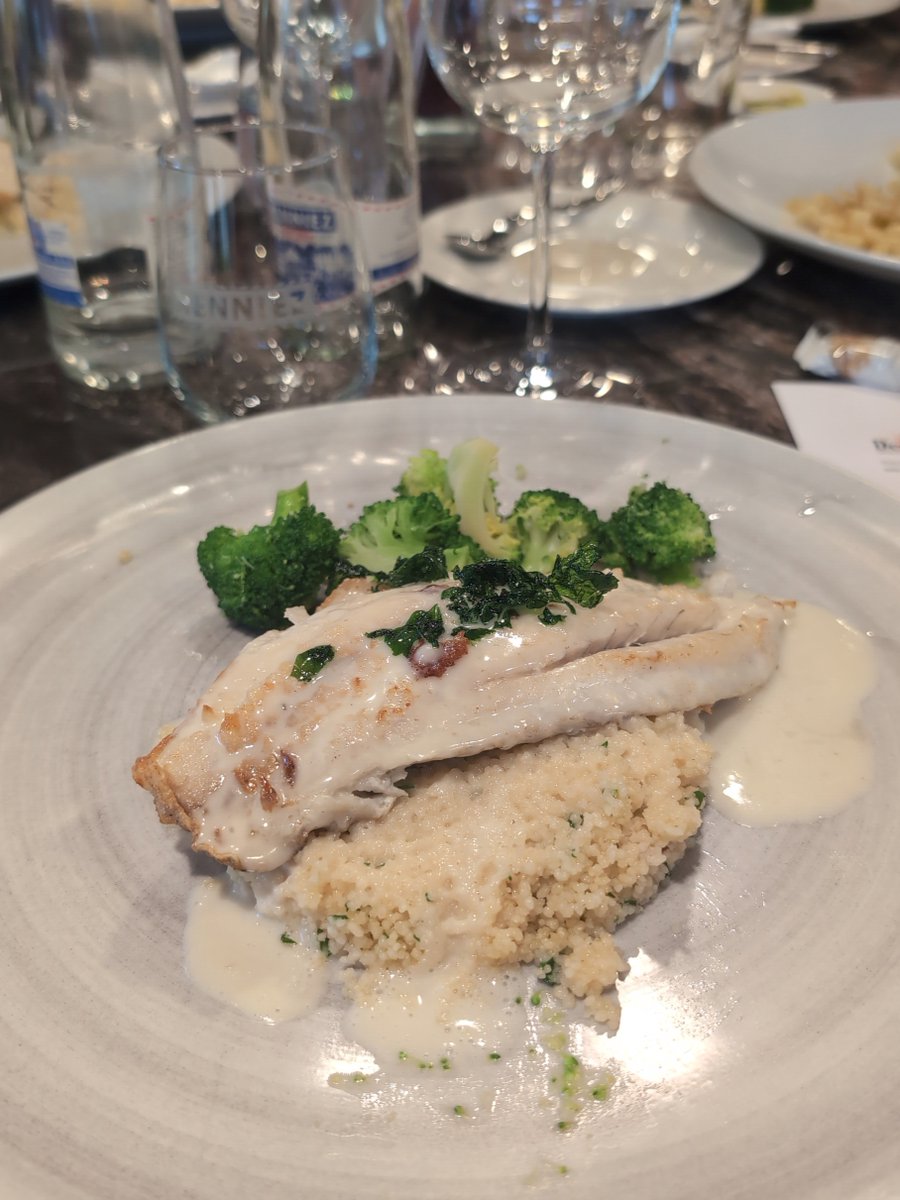 dialogine's tweet photo. Hüt hämmer im Elements gesse. Spannendi Gspräch gfüehrt über dies und das.
#BusinessNetworking #NetWorkingZmittag #NetWorkingBaden https://t.co/nCi8SFTyyl