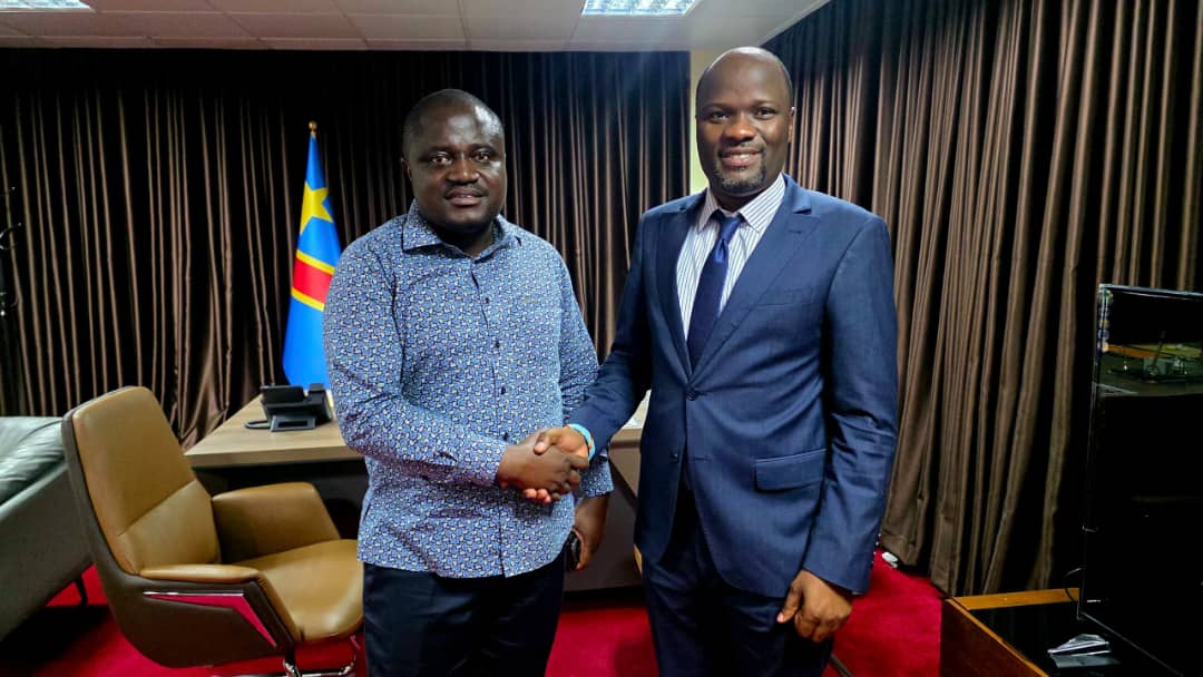 Nous portons notre soutien indéfectible à la candidature de notre camarade à la présidence de la chambre basse, la deuxième institution du pays, l'assemblée nationale. Le camarade honorable Saidi Balikwisha. L'asbl demain c'est loin Afrique est derrière vous.