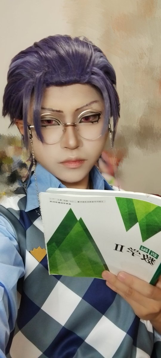 すんません。見て見てします。
やっぱ教科書持つと先生味がでてとても良き😄
ろしょほんまにメロい