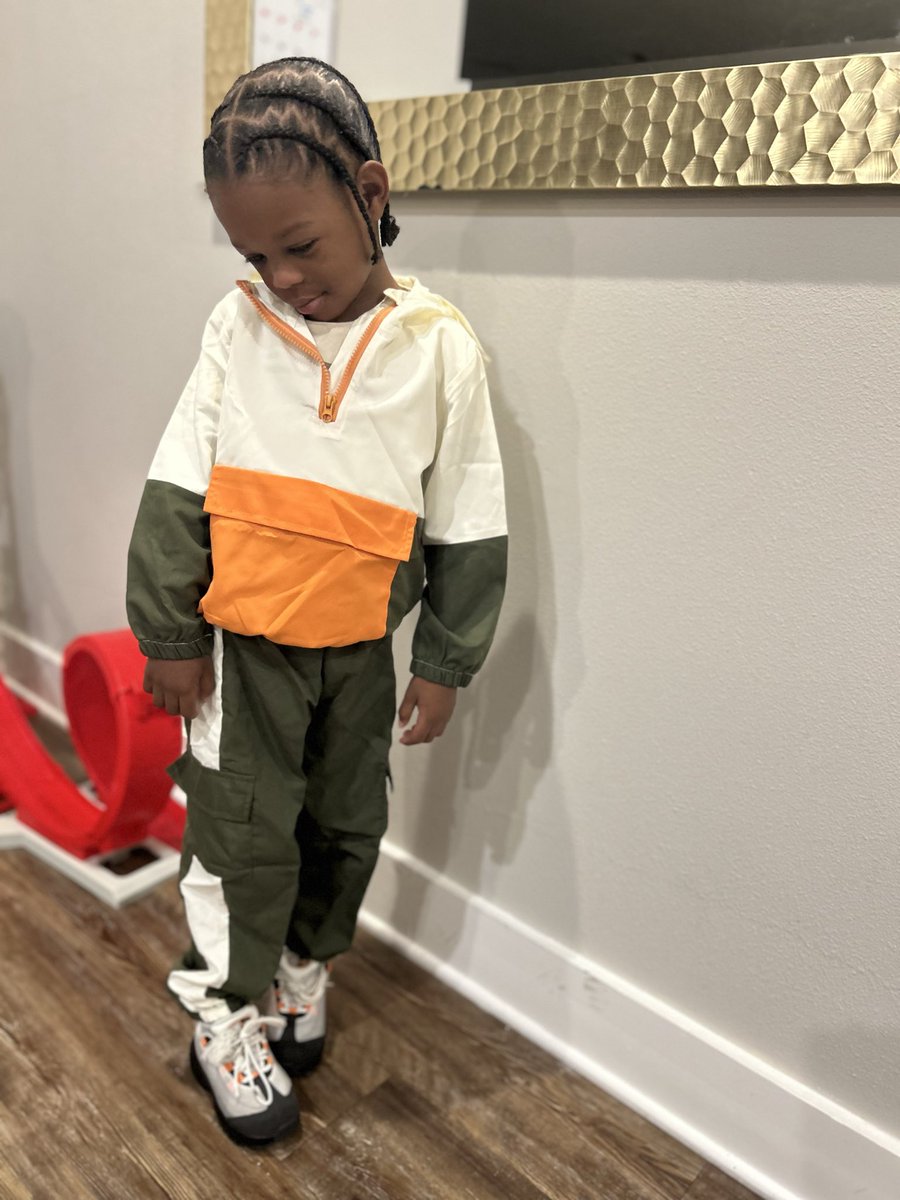 TerriSECRETS_'s tweet photo. MINE🧡 https://t.co/TitOkOS0ay