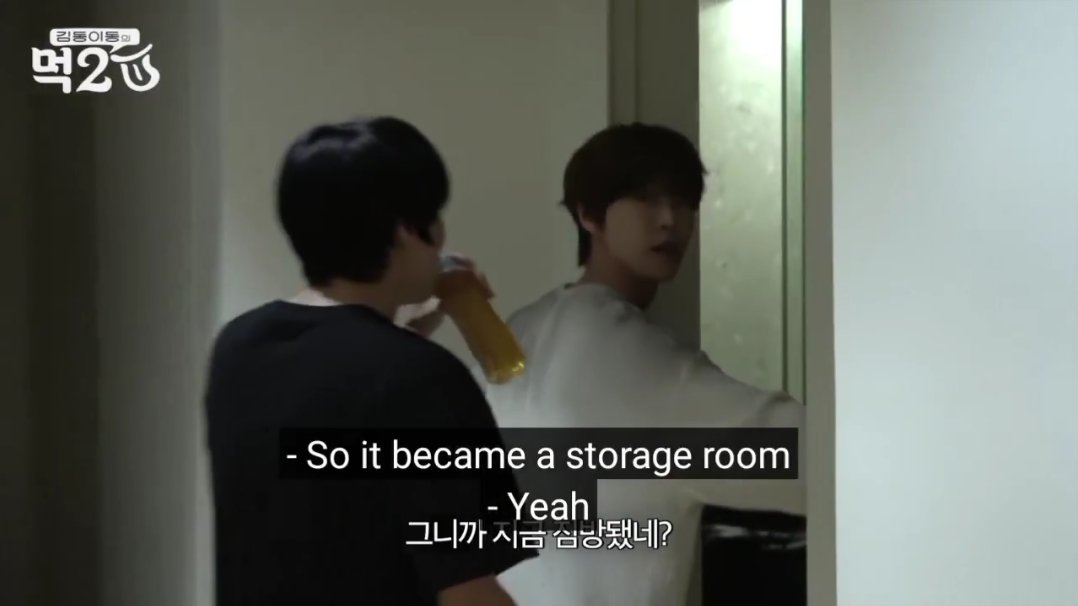 ten2yong's tweet image. The oldest daughter coming back to family home from university ah experience