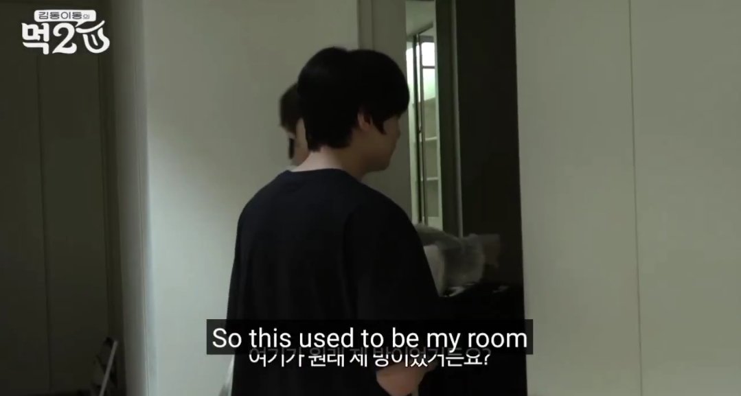 ten2yong's tweet image. The oldest daughter coming back to family home from university ah experience