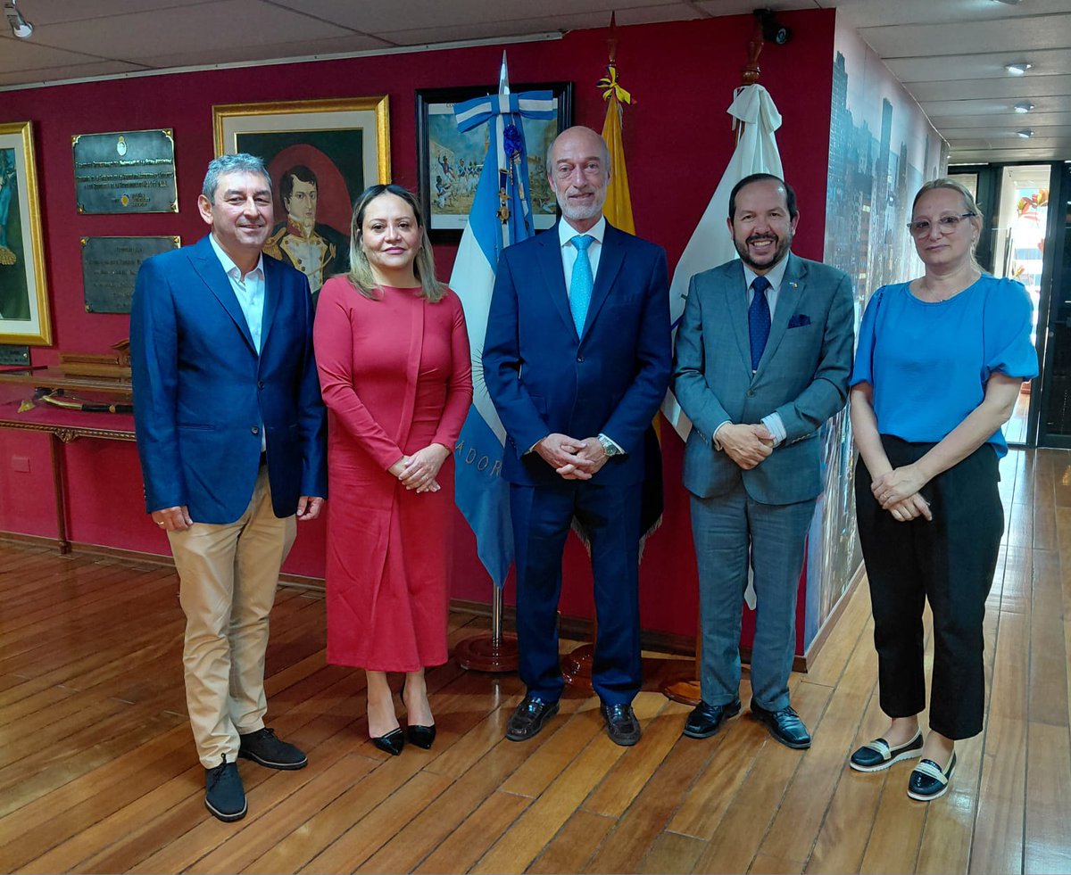 Embajada Argentina en Ecuador tweet media