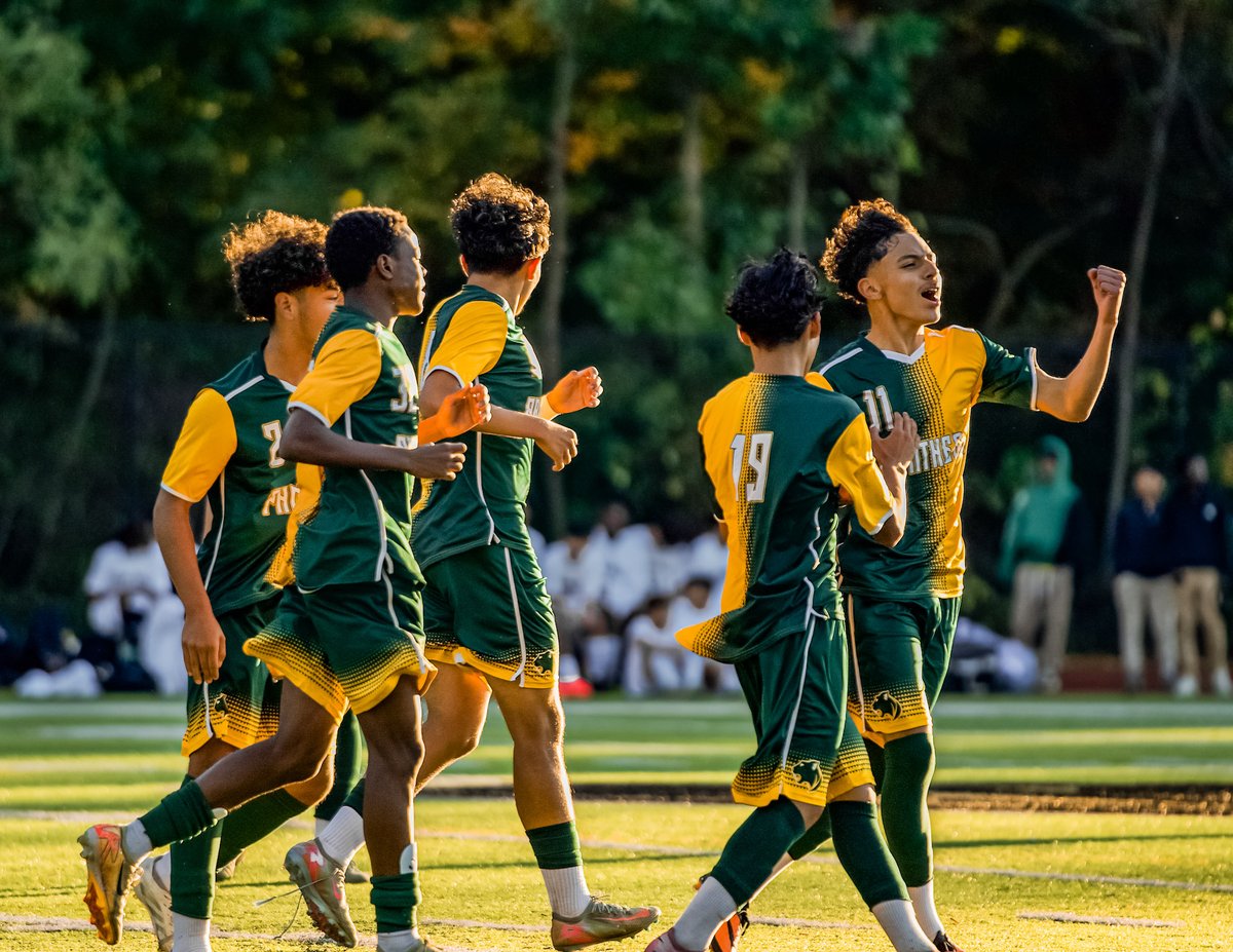 ICYMI🏆 HISTORY MADE! Parkdale High School captures its first-ever PGCPS County Soccer Championship with a dominant 5–1 victory over Oxon Hill! The Panthers finish the season undefeated (11–0)! 💪⚽ #PGCPSProud #ParkdalePanthers