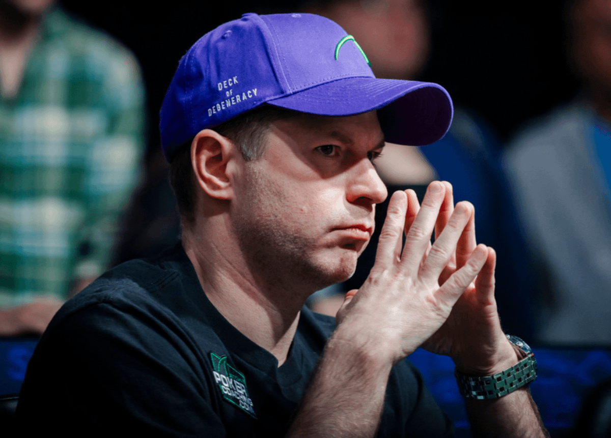 Preflop is the most important street in poker.

Screw it up, and small mistakes turn into massive leaks.

Most players still get their bet sizings wrong — and it’s killing their edge.

Here’s how to fix it and start printing long-term profit: 🧵👇