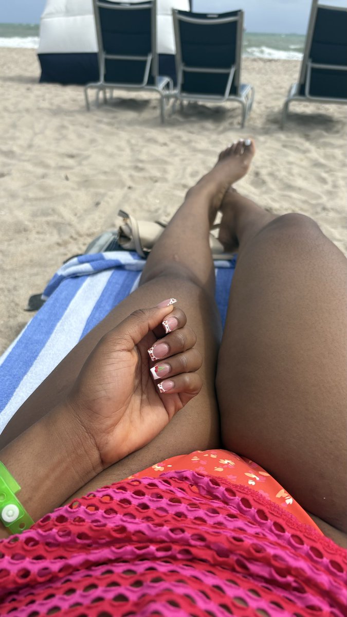 Ta_linah's tweet image. Oh sure!🥳 #scorpioseason ♏️