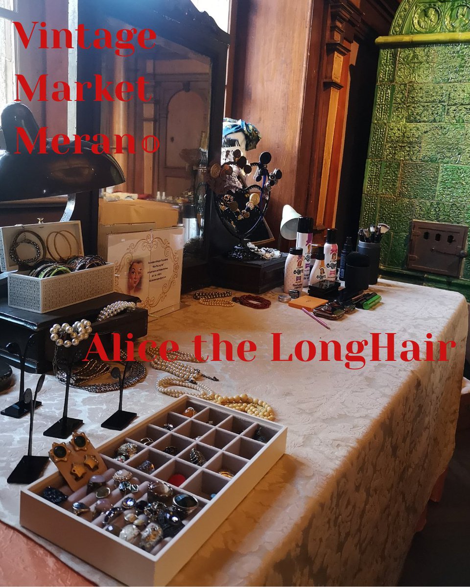 Touriseum's tweet image. 𝕍𝕚𝕟𝕥𝕒𝕘𝕖 𝕄𝕒𝕣𝕜𝕖𝕥 𝕄𝕖𝕣𝕒𝕟/𝕠 𝟚𝟘𝟚𝟝
⏰10:30-12:30; 14:00-16:00
Alice The LongHair 
Vintage-Frisuren, Make-up der 60er-Jahre, Kinderschmink-Stationin 
Acconciature d'epoca, make-up anni '60,  truccabimbi
#touriseum #trauttmansdorff #vintagemarketmeran2025 #vintage