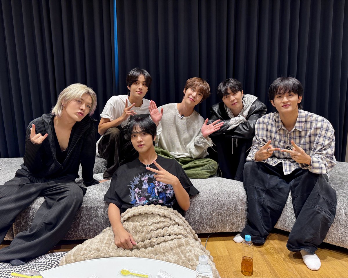 ♡우리칠♡ 

#먹2U #김동이동의_먹2U
#127VIBE #일이칠바이브 
#NCT #NCT127