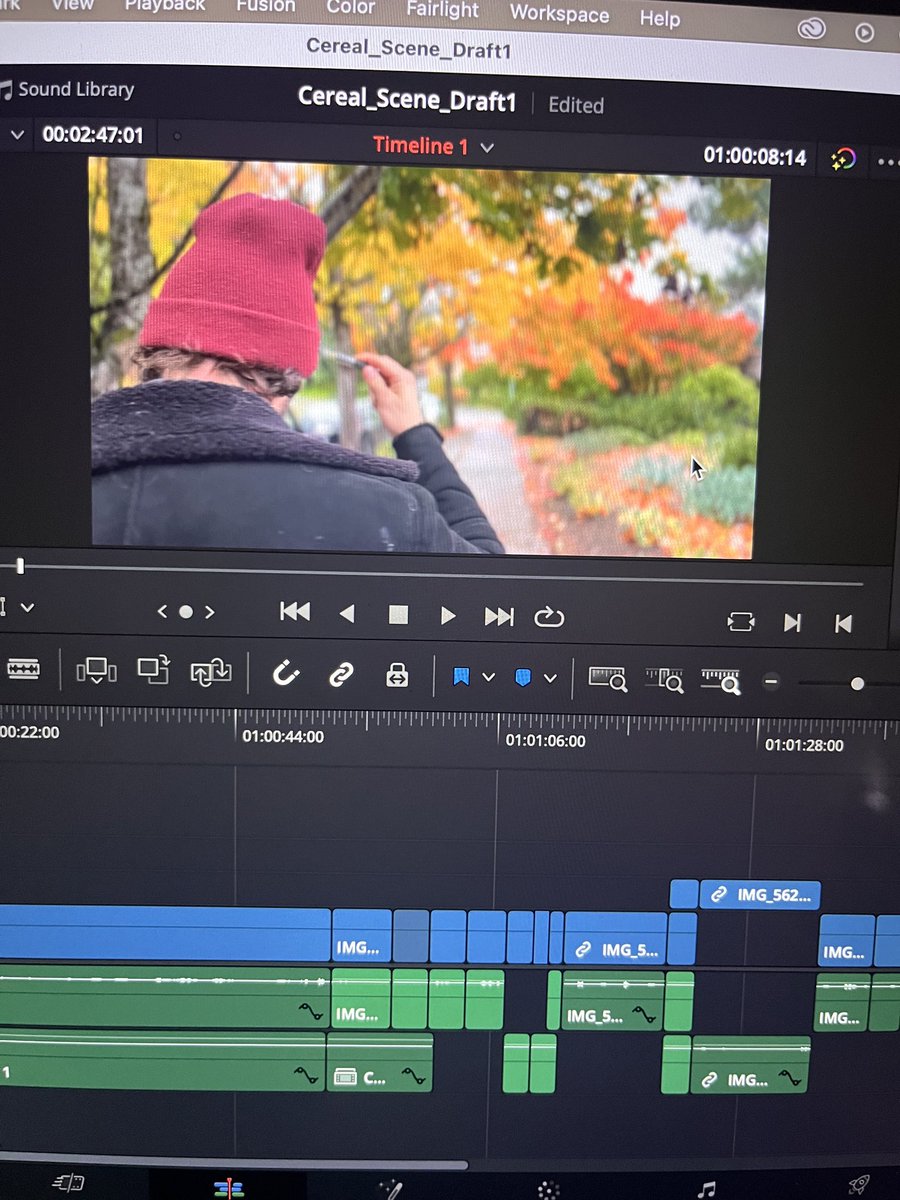 DloMidili's tweet photo. My twelve year old computer sounds like a jet engine when trying to edit…
Working with an outdated DaVinci Resolve 

Still looks good tho..
#seattlefilm #indiefilm #underthisroofproject #gorillafilmmaking https://t.co/eD0lsUcbRi