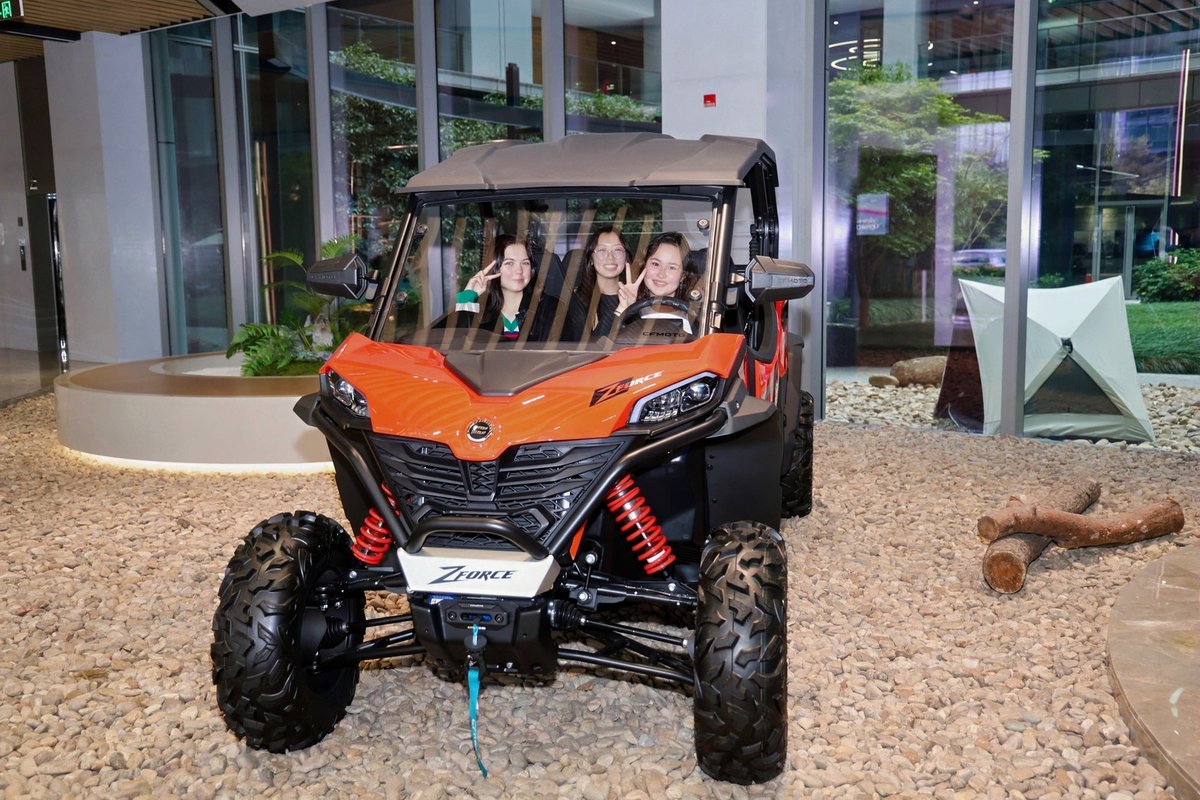 LinpingStyle's tweet image. 🏍️Ride into the World of CFMOTO
Students from Zhejiang Sci-Tech University and Zhejiang Gongshang University visited CFMOTO, one of Linping’s leading global power sports brands, to explore the cutting-edge world of motorcycles and intelligent mobility. ⚙️✨
#Hangzhou #Linping