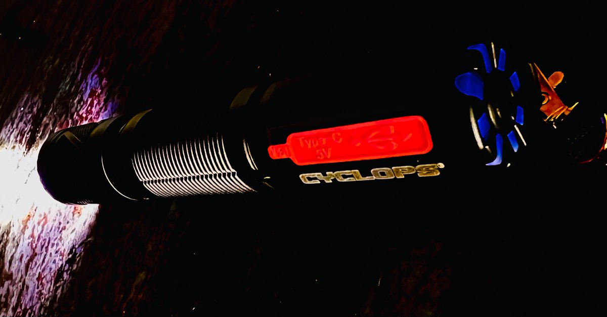 PullTheShade3's tweet image. #CodeBlueBeacon 
#youwokeupthebeast 
#WeLitSoLit
#ColdWind 
Somebody got wind of it.