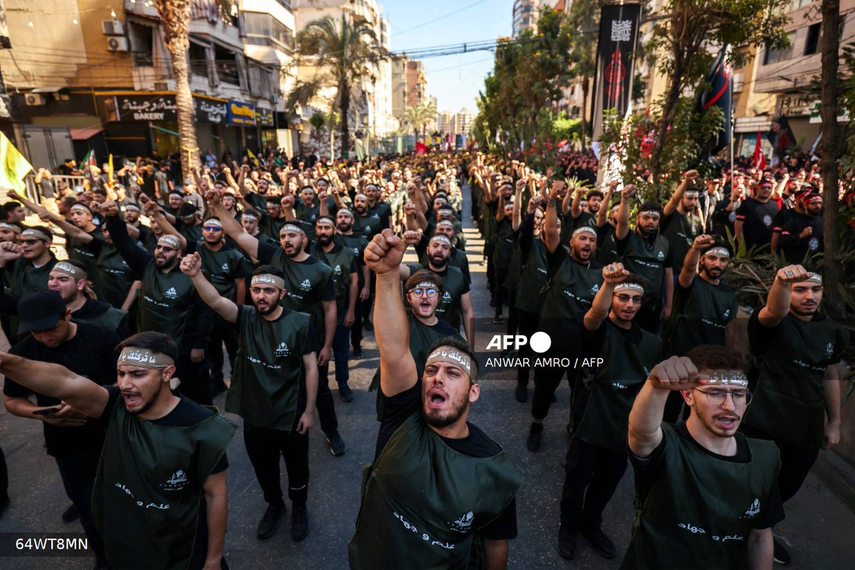 Una carta elaborada por el propio servicio diplomático venezolano a la que tuvo acceso <a href="/ArmandoInfo/">Armando.Info</a> con apoyo de <a href="/OCCRP/">Organized Crime and Corruption Reporting Project</a> revela la captura, en Líbano, de un grupo de venezolanos y libaneses con 50 kilogramos de cocaína que venderían para apoyar a Hezbolá
bit.ly/48JliMt